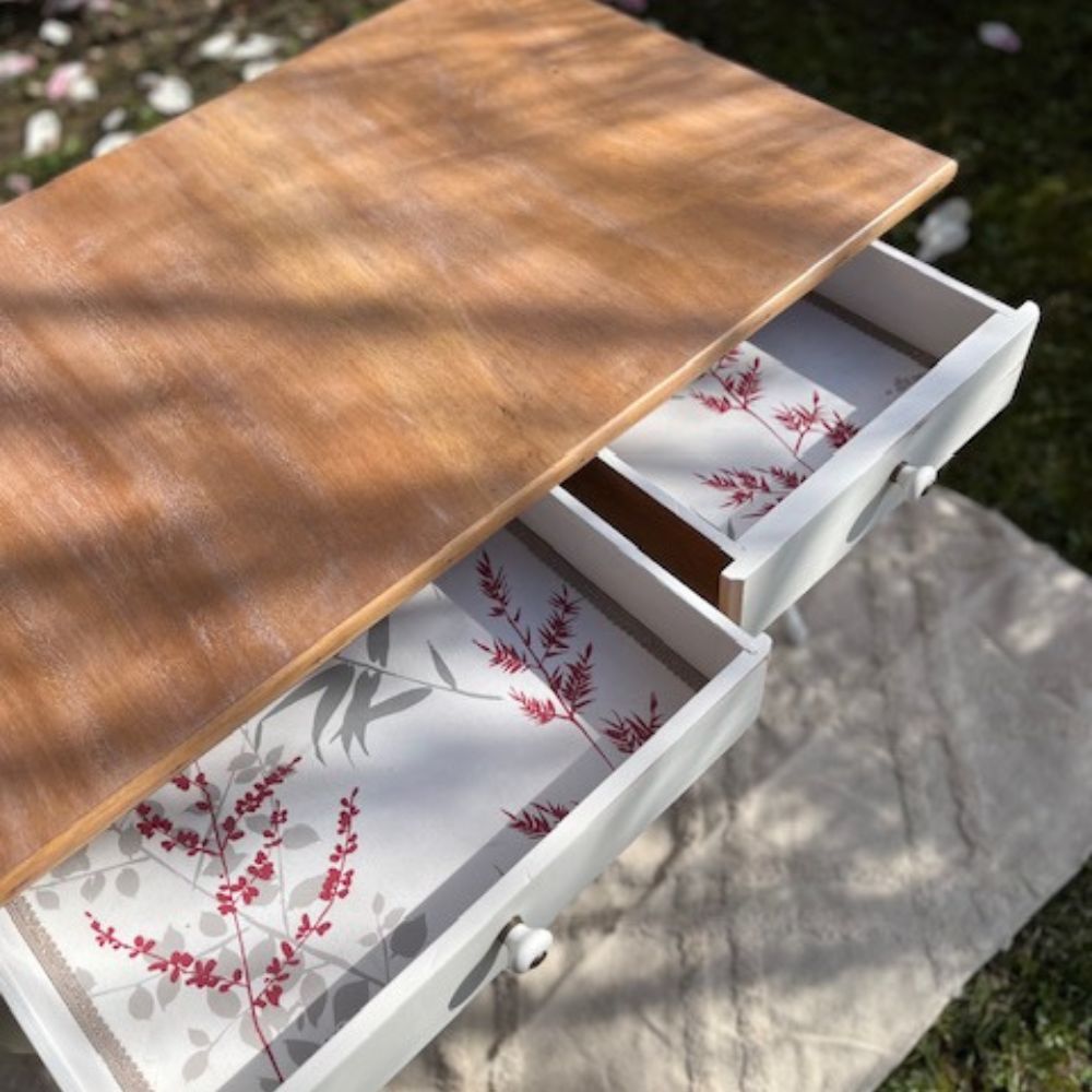 Bureau patiné
